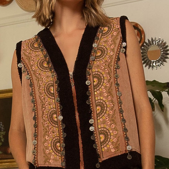 B11P🤎POL perfect faux shearling brown vest w/amazing embroidery+faux fur… - Picture 6 of 14